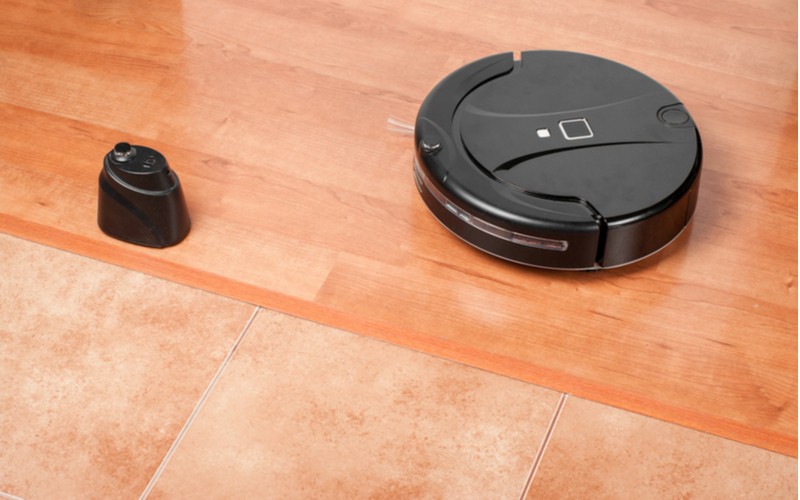 robotický vysavač iRobot Roomba 676 WiFi - virtuální zeď